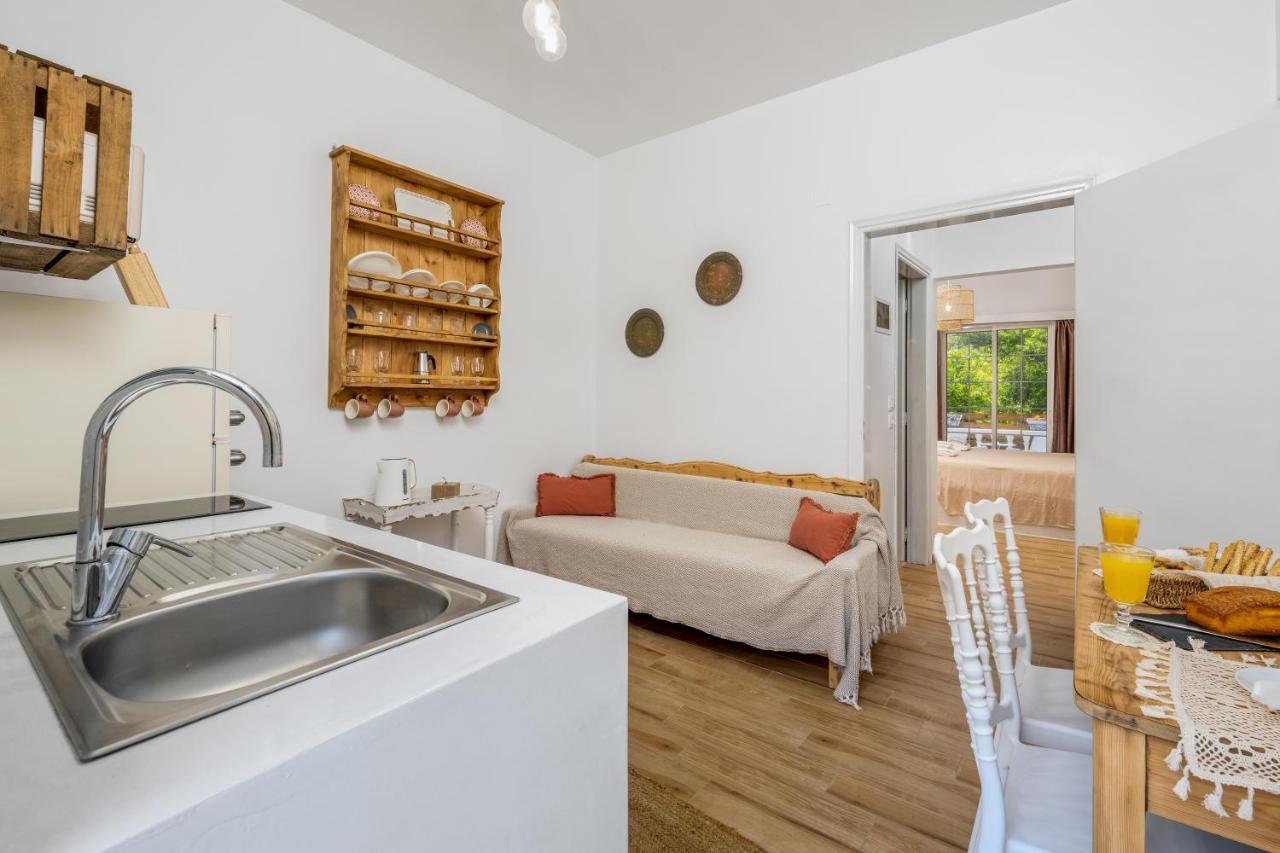 Afroditi Superior Apartments Archangelos  Ngoại thất bức ảnh